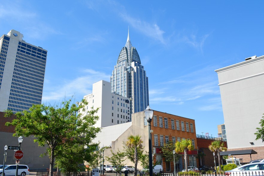11 N Water St, Mobile, AL 36602