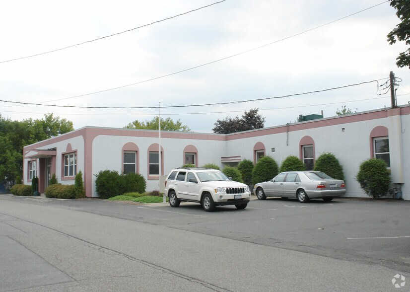 8 Nolan Rd, Albany, NY for sale - Building Photo - Image 1 of 1