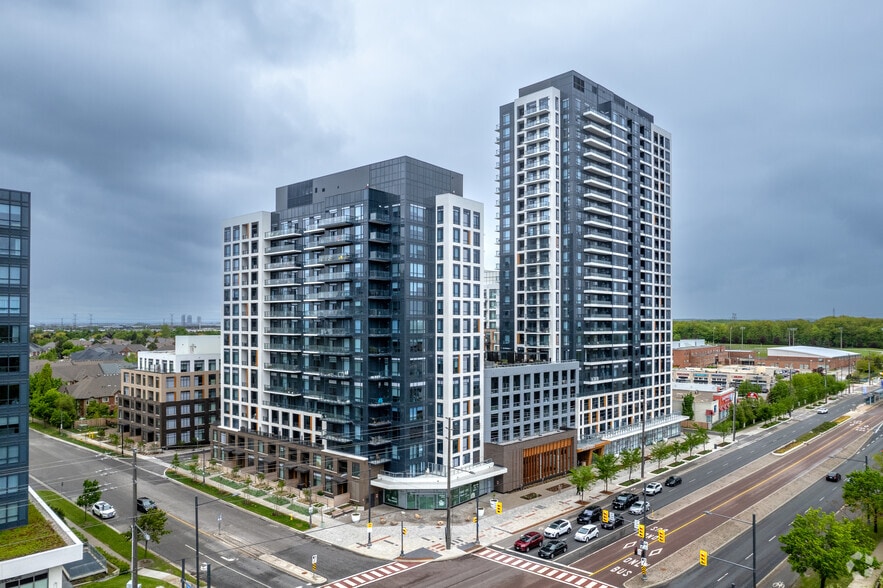 2 Beverley Glen, Vaughan, ON for sale - Primary Photo - Image 1 of 1