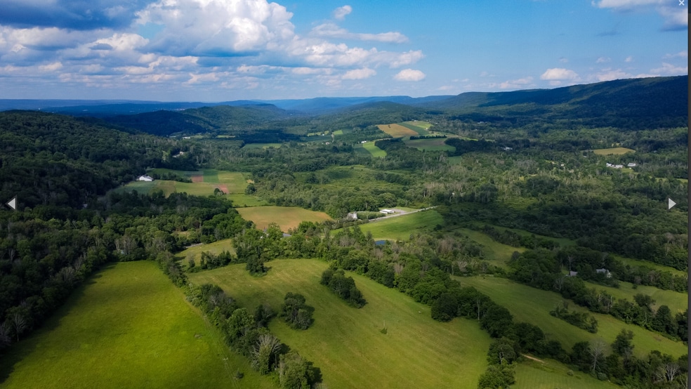 330 Fetherman Rd, Stroudsburg, PA for sale - Building Photo - Image 1 of 1