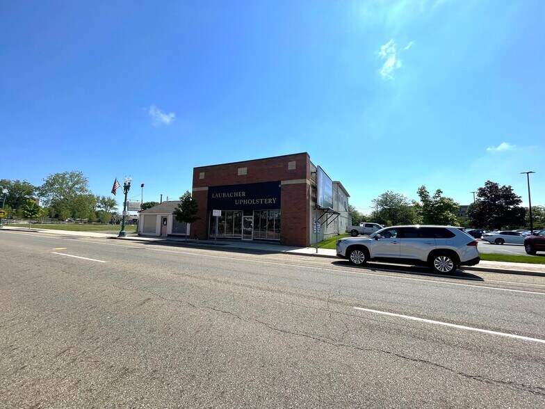 814 Cleveland Ave NW, Canton, OH for sale - Building Photo - Image 3 of 19