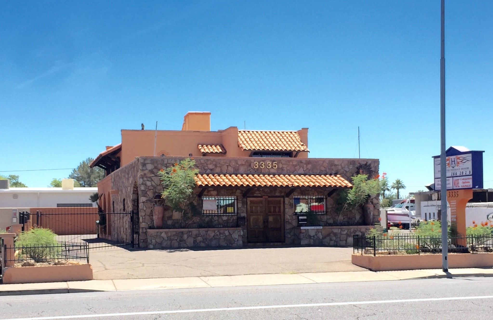 3335 N 16th St, Phoenix, AZ for lease Building Photo- Image 1 of 6