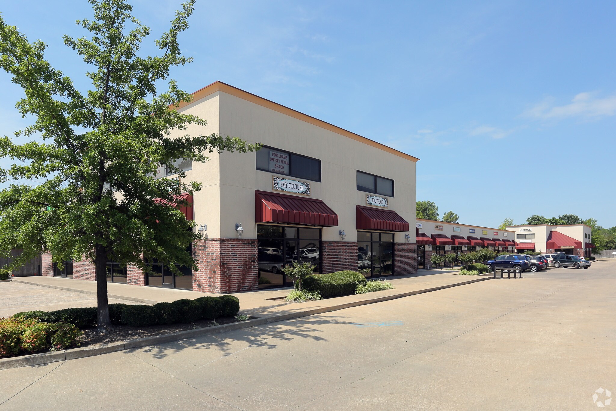 9238-9242 S Sheridan Rd, Tulsa, OK for sale Primary Photo- Image 1 of 1