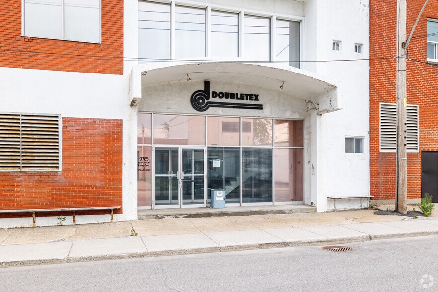 9735-9785 Rue Jeanne-Mance, Montréal, QC for sale - Building Photo - Image 3 of 3