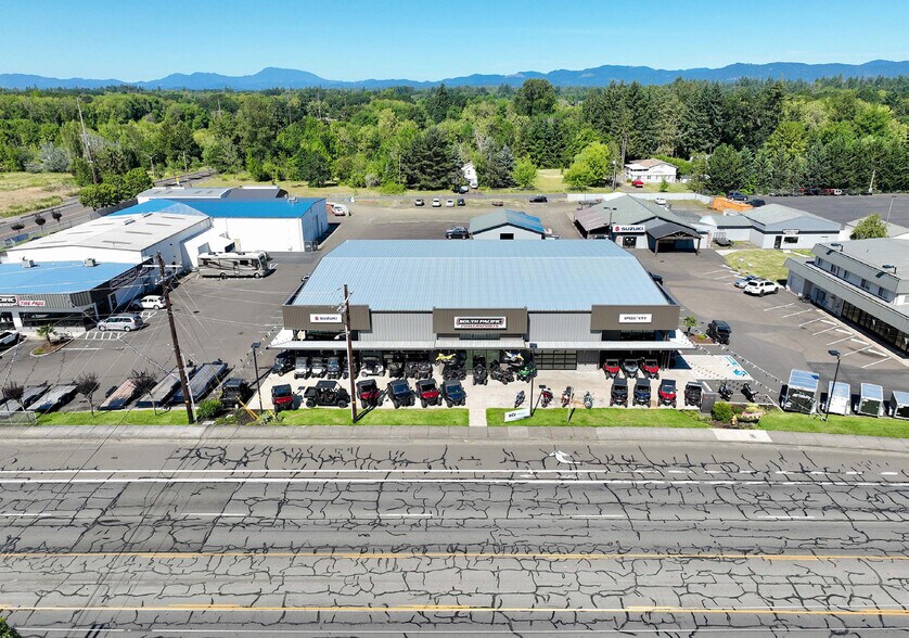 1055 SW 51st St, Albany, OR for sale - Primary Photo - Image 1 of 4