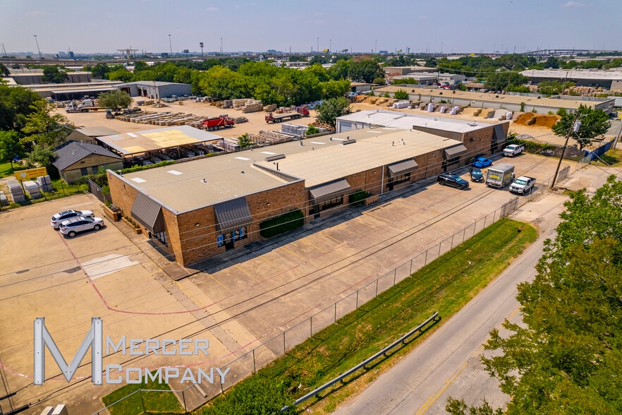11151 Shady Trl, Dallas, TX for lease - Aerial - Image 1 of 6