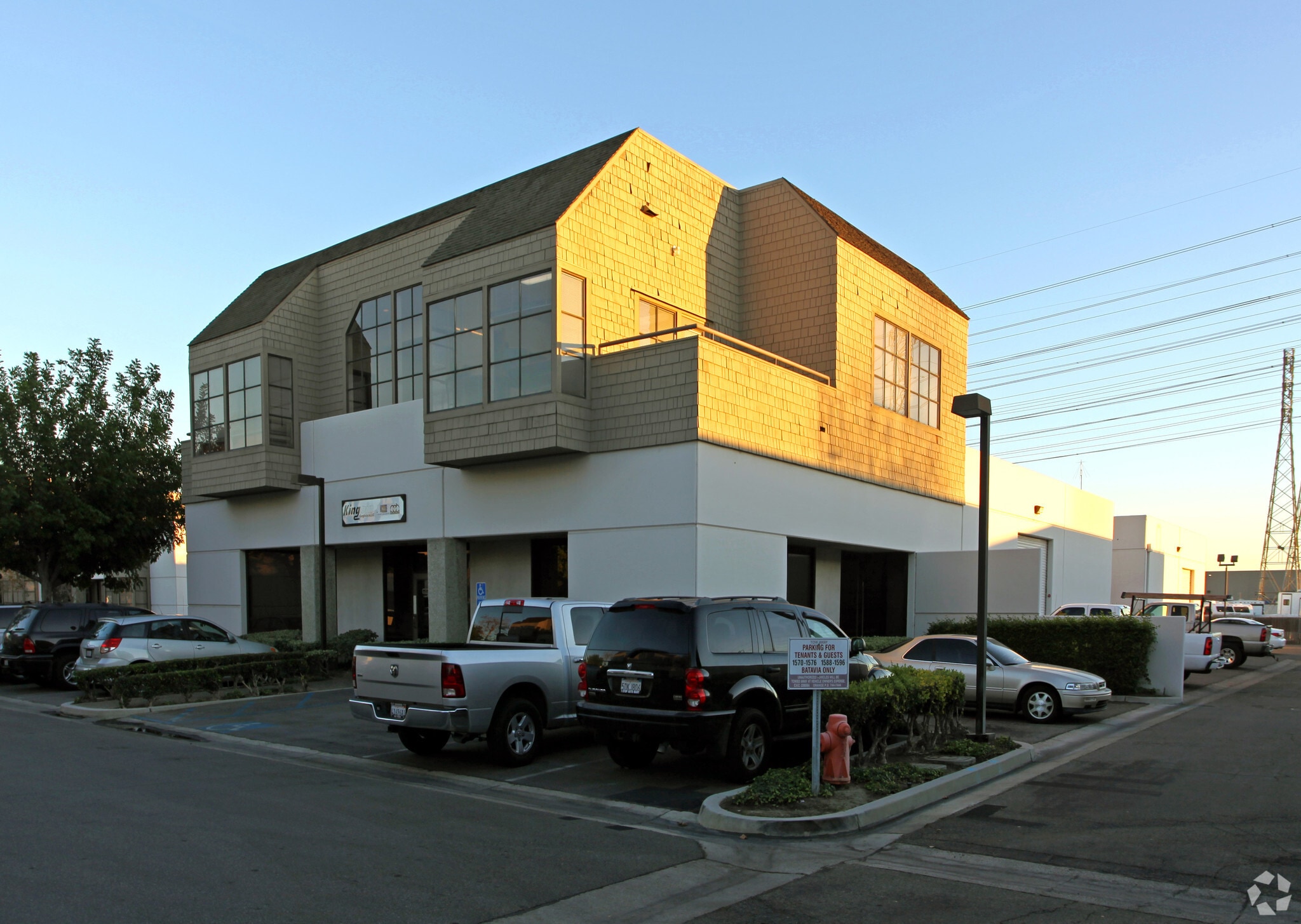 1576 N Batavia St, Orange, CA for lease Primary Photo- Image 1 of 5