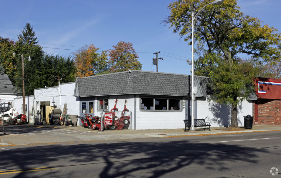 3009 Coolidge Hwy, Berkley, MI for sale - Primary Photo - Image 1 of 2