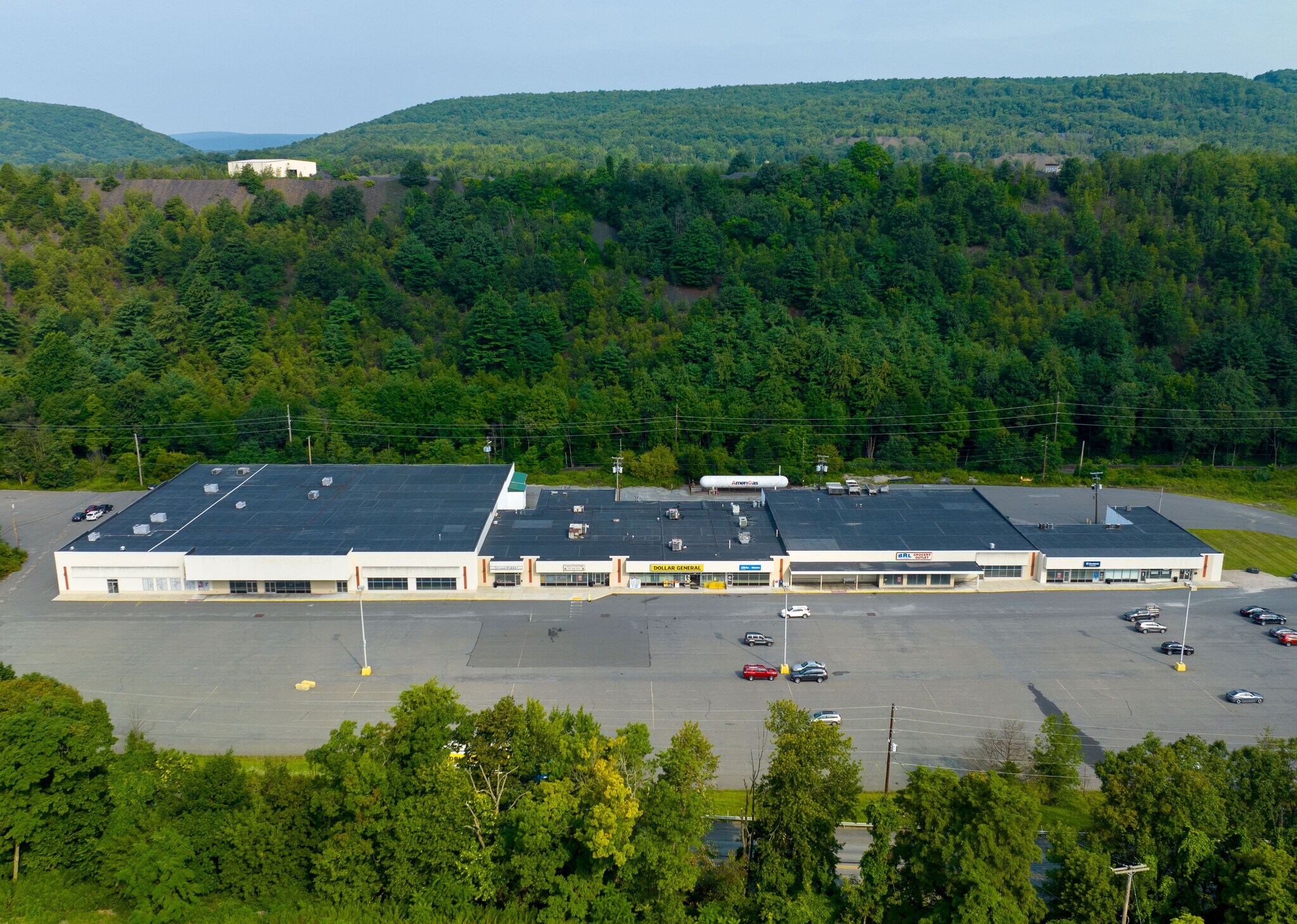 1213 E Broad St, Tamaqua, PA for lease Building Photo- Image 1 of 2