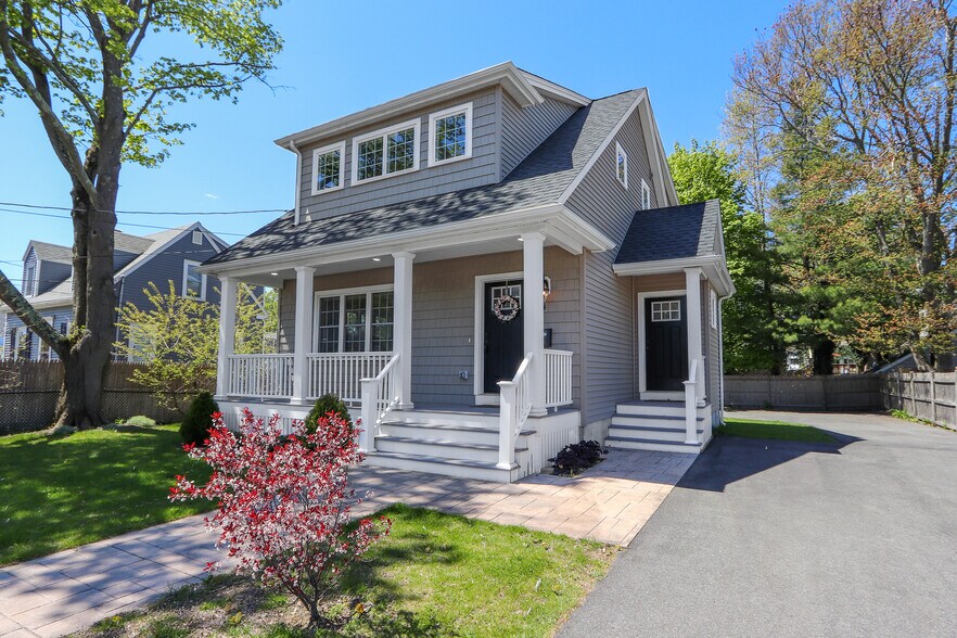 214 Shaw St, Braintree, MA 02184