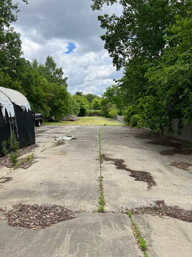 22586 Ryan Rd, Warren, MI 48091 | LoopNet