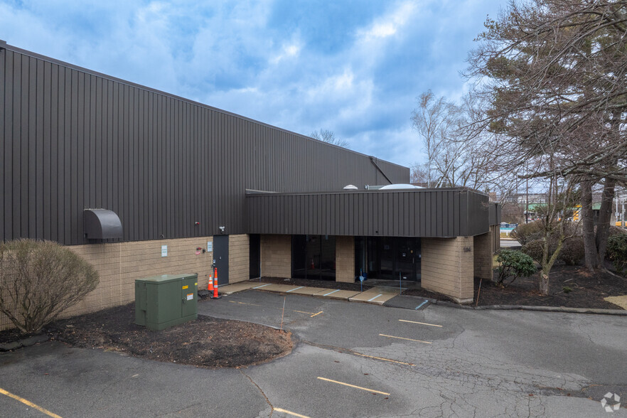 180 Charles St, Malden, MA for lease - Primary Photo - Image 1 of 5