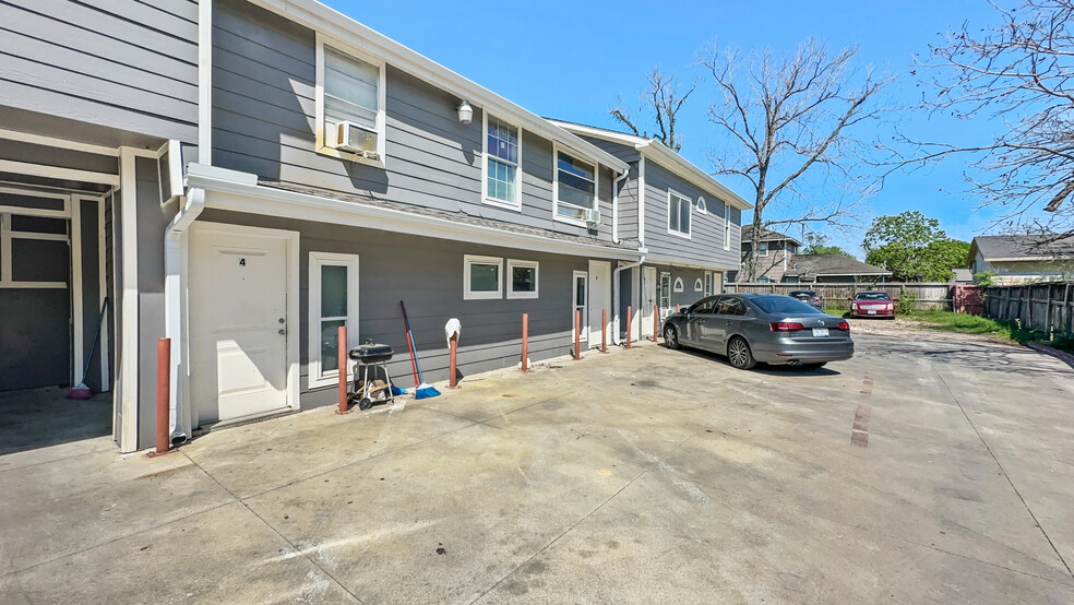 2013 Eubanks St, Houston, TX for sale - Building Photo - Image 3 of 44