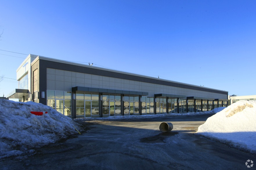 10 Mallard Rd, Toronto, ON for sale - Building Photo - Image 3 of 9