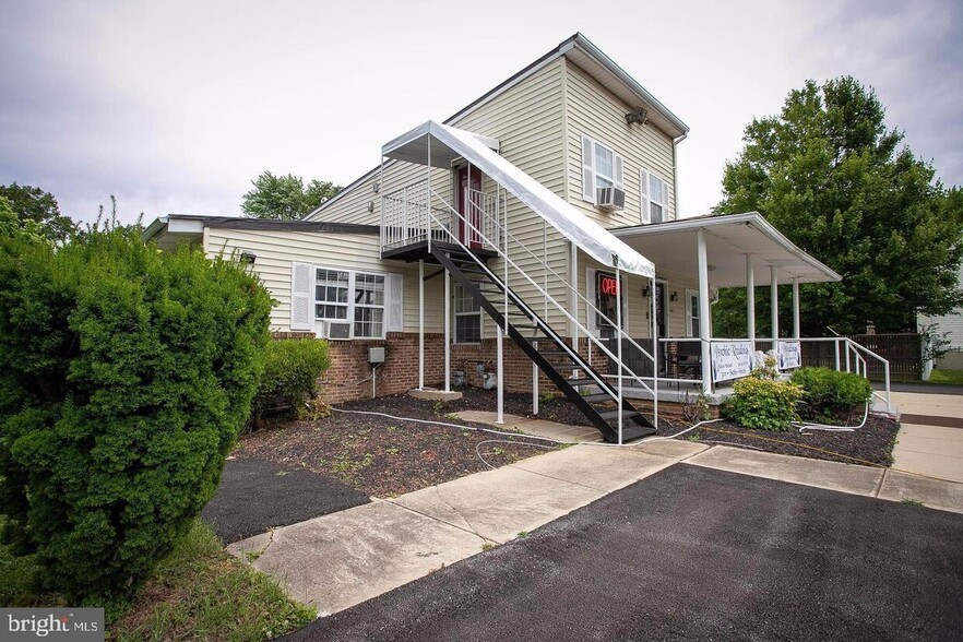 6613 Allentown Rd, Temple Hills, MD for sale - Building Photo - Image 1 of 4