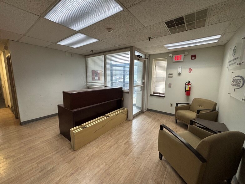 117 Jackson Rd, Berlin, NJ for lease - Interior Photo - Image 3 of 5