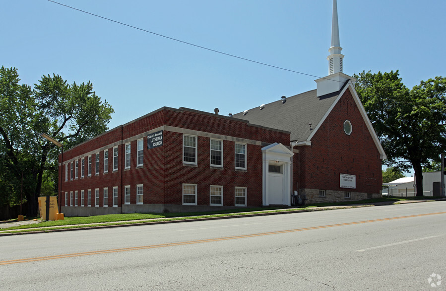 5001 Independence Ave, Kansas City, MO for sale - Primary Photo - Image 1 of 37