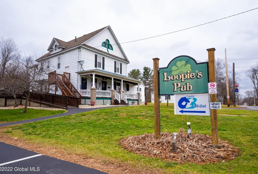 410 Mohawk Dr, Fonda, NY for sale - Primary Photo - Image 1 of 34