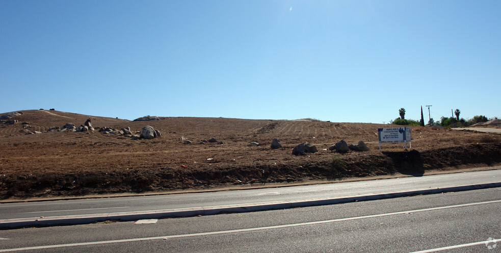 Van Buren Blvd, Riverside, CA for sale - Primary Photo - Image 1 of 3