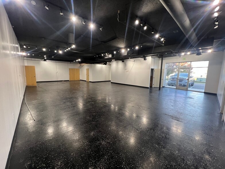 445 N 700 W, North Salt Lake, UT for lease - Building Photo - Image 3 of 8