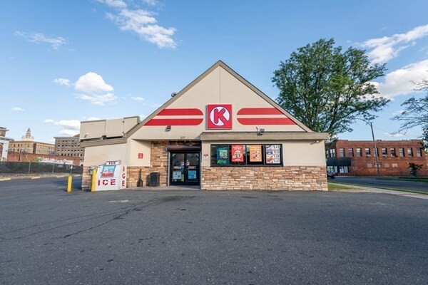 337 Appleton St, Holyoke, MA for sale - Building Photo - Image 1 of 1