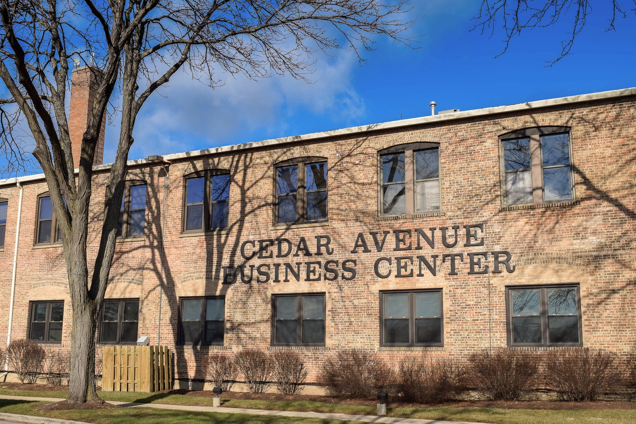 1020 Cedar Ave, St Charles, IL for lease Building Photo- Image 1 of 12