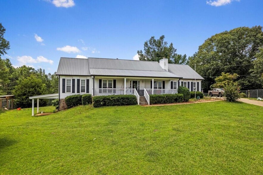 800 Mount Carmel Church Rd, Temple, GA 30179