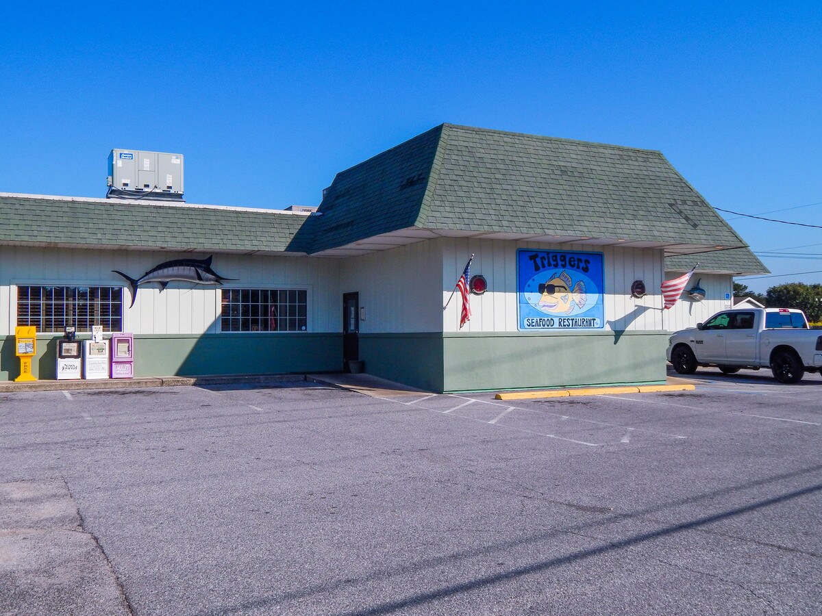 12700 Gulf Beach Hwy, Pensacola, FL 32507