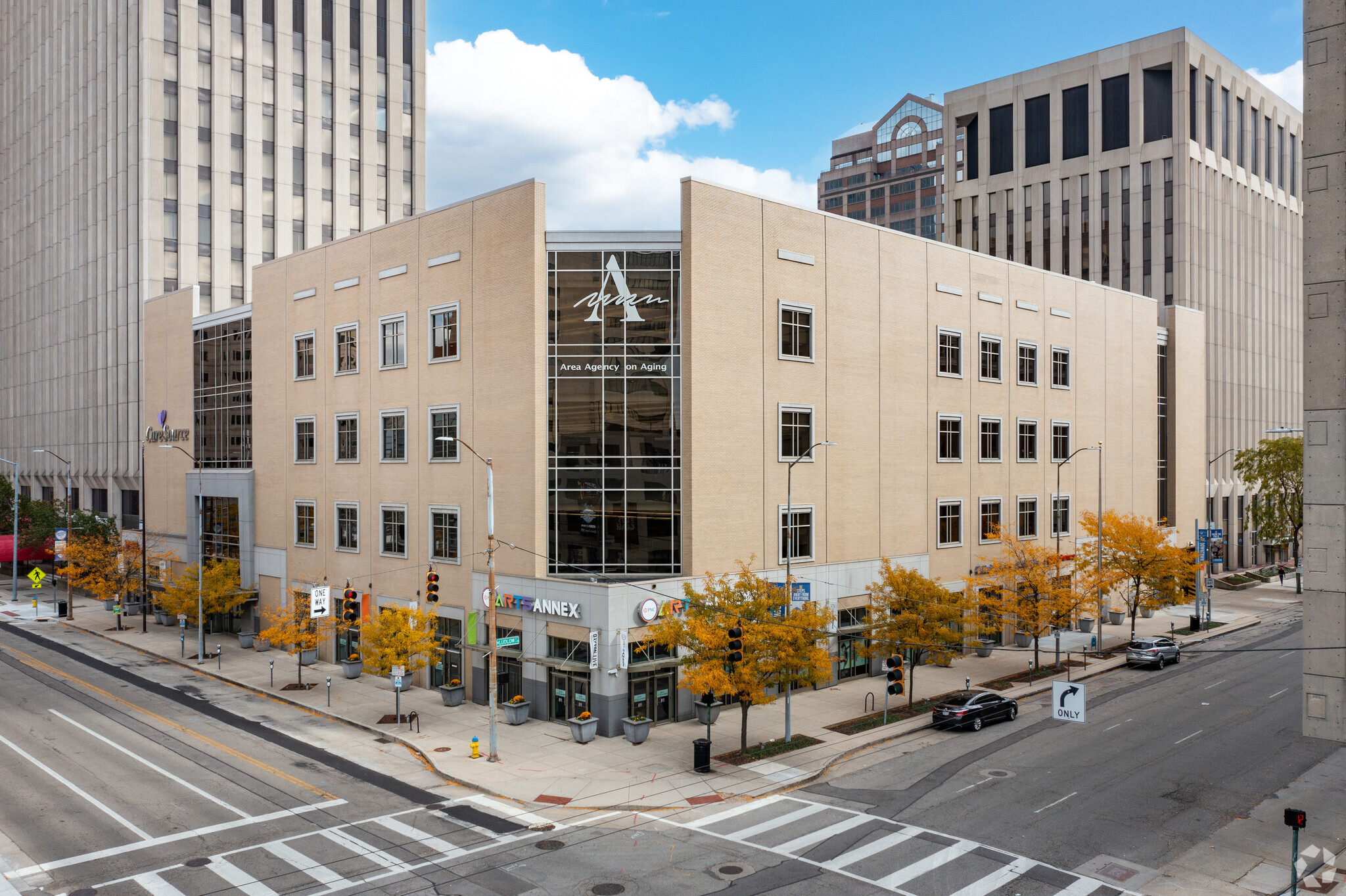 40 W 2nd St, Dayton, OH for lease Primary Photo- Image 1 of 33