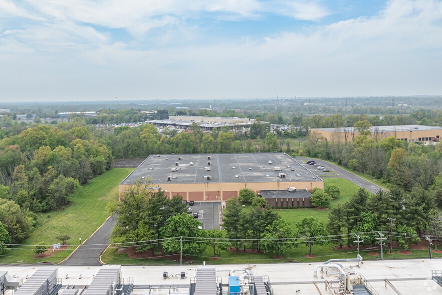 101 Cottontail Ln, Somerset, NJ for lease - Aerial - Image 2 of 5