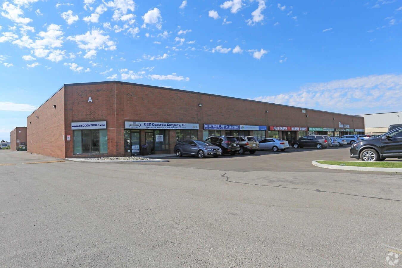 4280 Harvester Rd, Burlington, ON L7L 5Z5