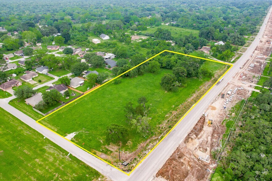 W Meadow Ln, West Columbia, TX for sale - Building Photo - Image 3 of 10