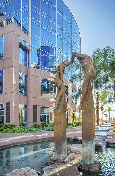 1 Pointe Dr, Brea, CA for lease - Building Photo - Image 3 of 14