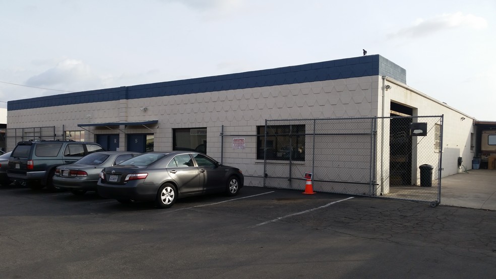 1773 W Lincoln Ave, Anaheim, CA for lease - Building Photo - Image 2 of 14