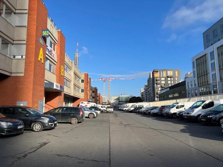 50 Rue Ardoin, Saint-Ouen-sur-Seine for lease - Building Photo - Image 3 of 7