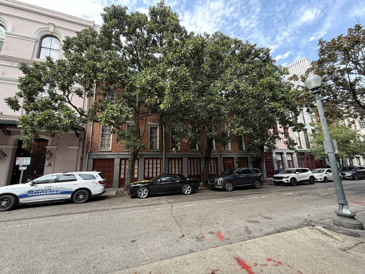 416 Gravier St New Orleans LA - 416 Gravier St New Orleans LA Building Photo 1 HighDefinition