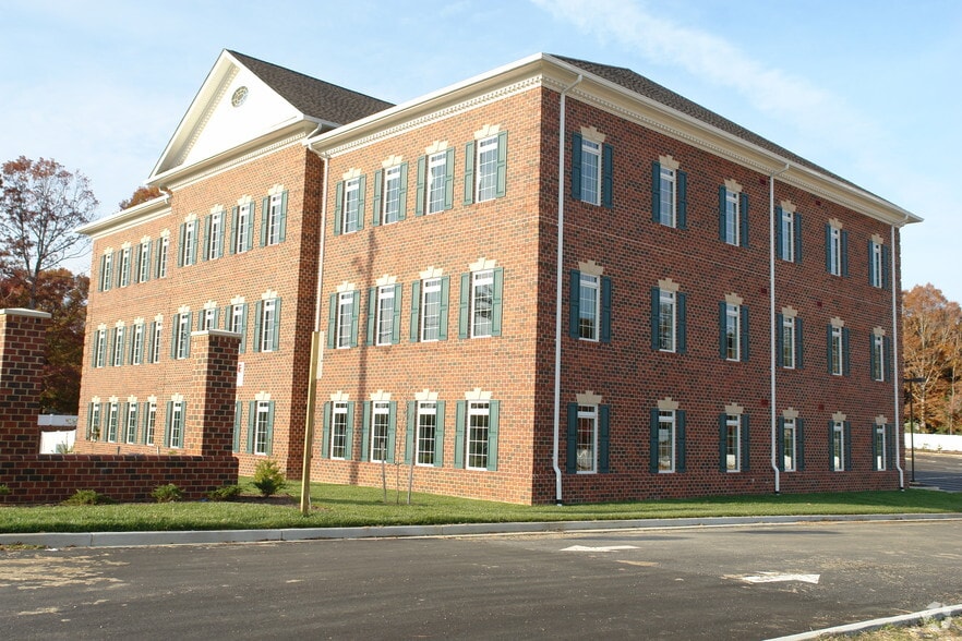 23076 Three Notch Rd, California, MD for lease - Building Photo - Image 2 of 35