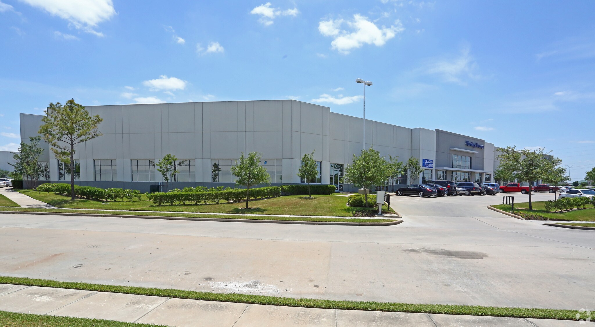 9750 W Sam Houston Pky N, Houston, TX for sale Primary Photo- Image 1 of 1