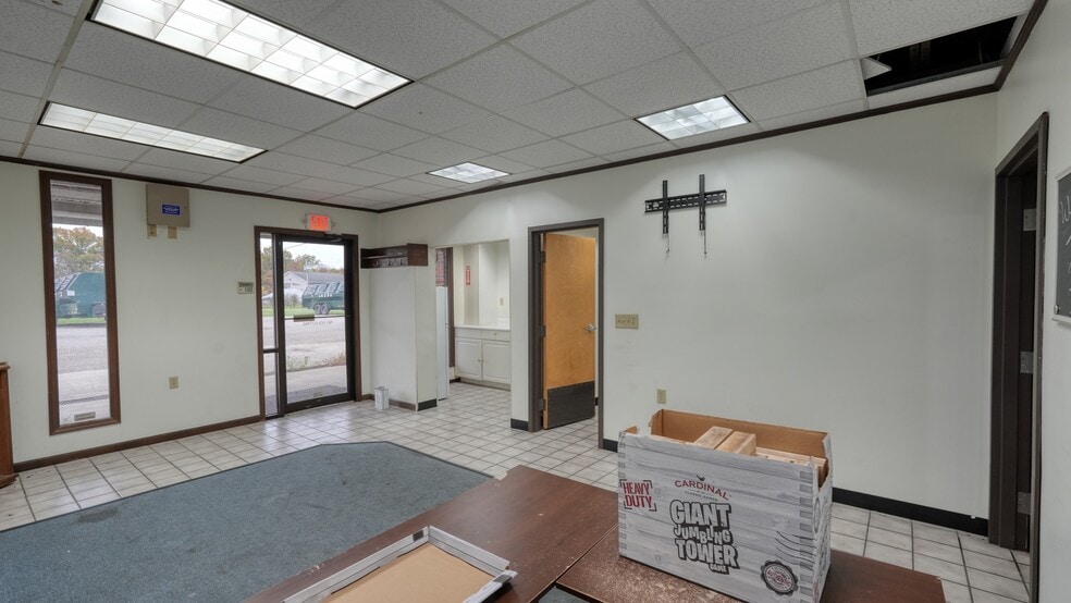 1334-1340 Oxford Ave, Cambridge, OH for lease - Building Photo - Image 3 of 12