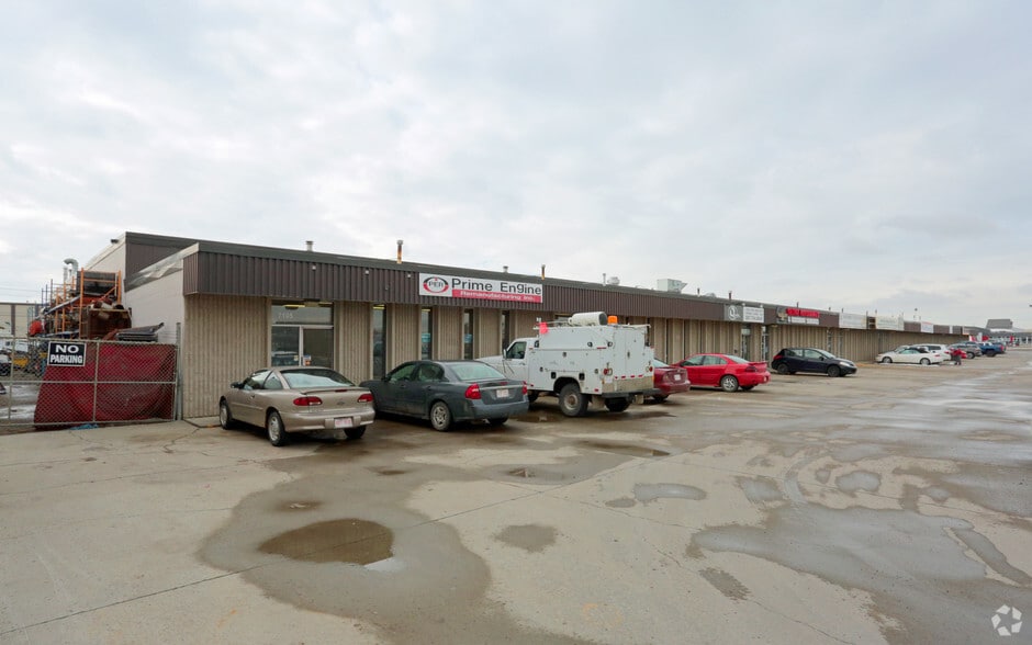 71217137 Argyll Rd NW, Edmonton, AB T6C 4A5