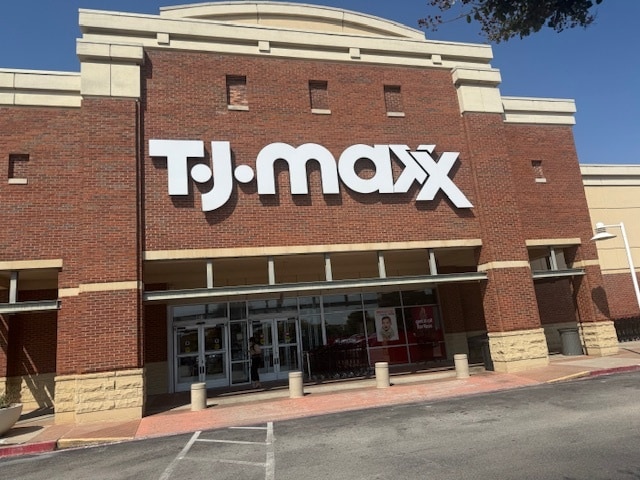 1101 Melbourne Rd, Hurst, TX for lease - Building Photo - Image 2 of 2