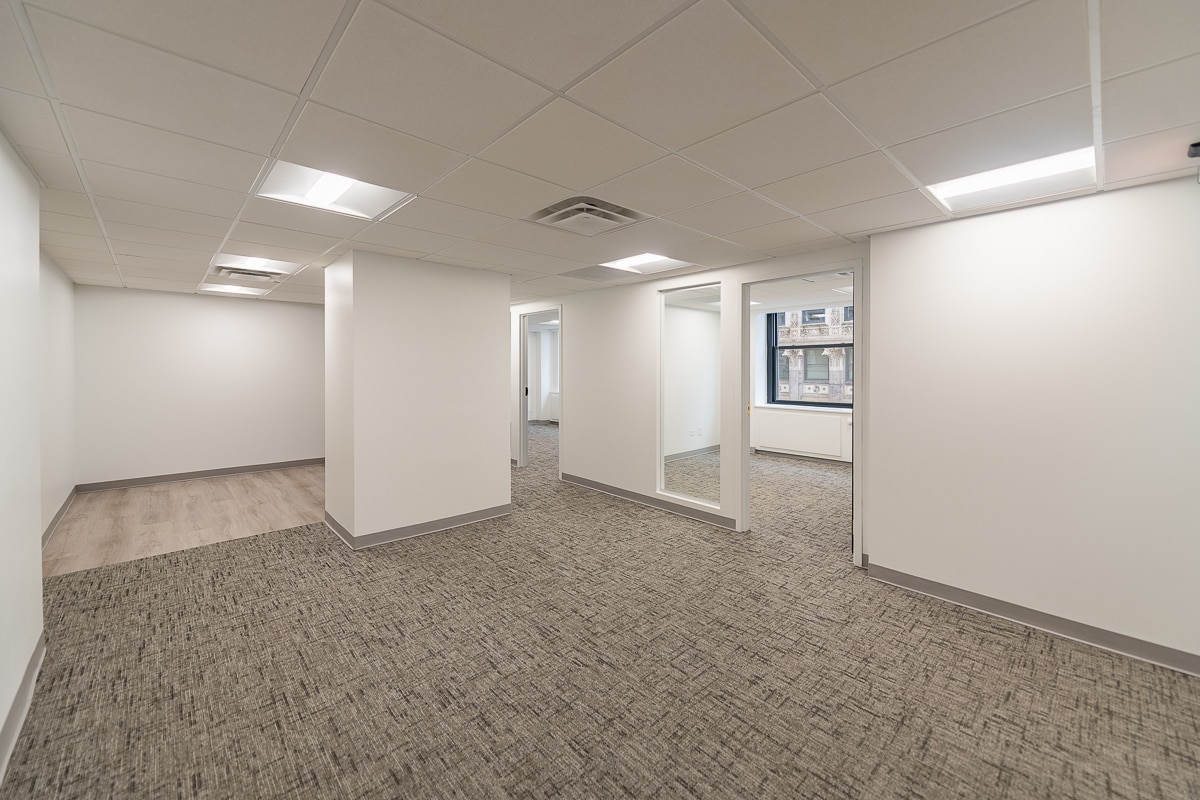 8 S Michigan Ave, Chicago, IL for lease Interior Photo- Image 1 of 7