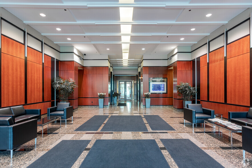 4200 W 115th St, Leawood, KS for lease - Lobby - Image 3 of 8