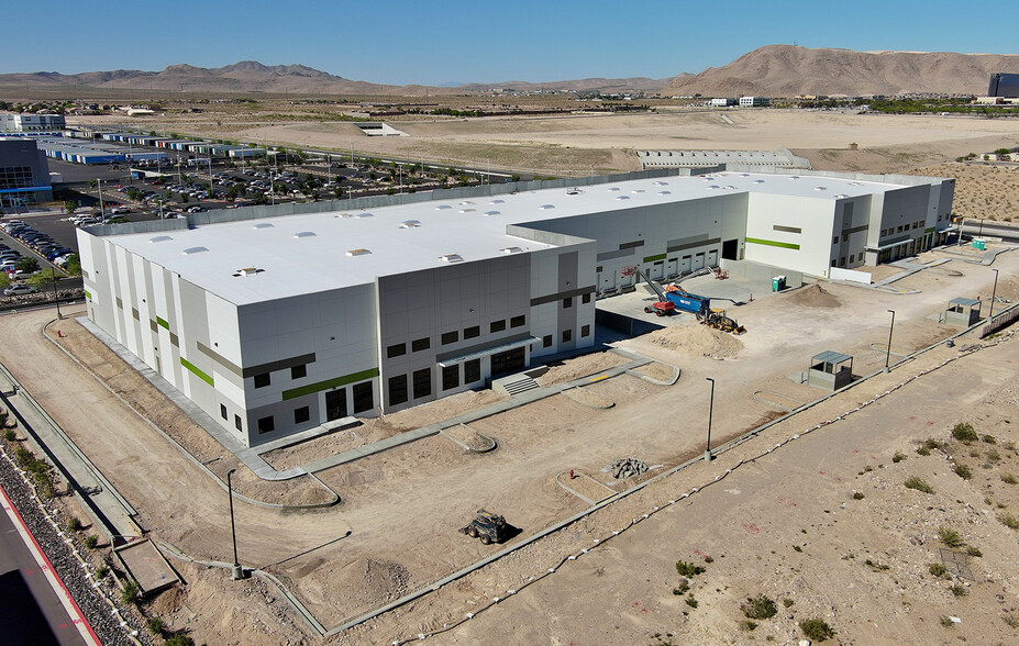 Bermuda Rd, Henderson, NV for lease - Building Photo - Image 3 of 4