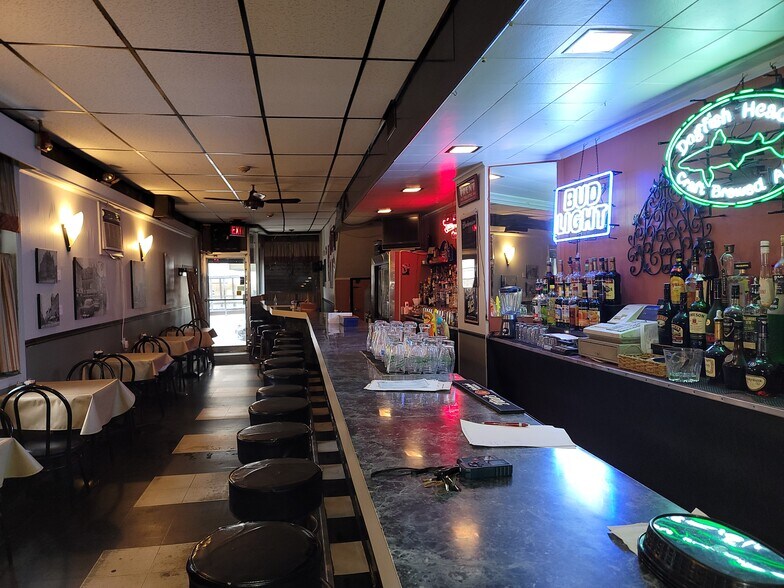 14 S Warren St, Trenton, NJ for sale - Interior Photo - Image 1 of 1