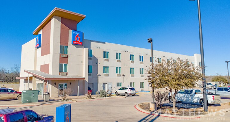 501 NE Georgia Ave, Sweetwater, TX for sale - Building Photo - Image 1 of 1