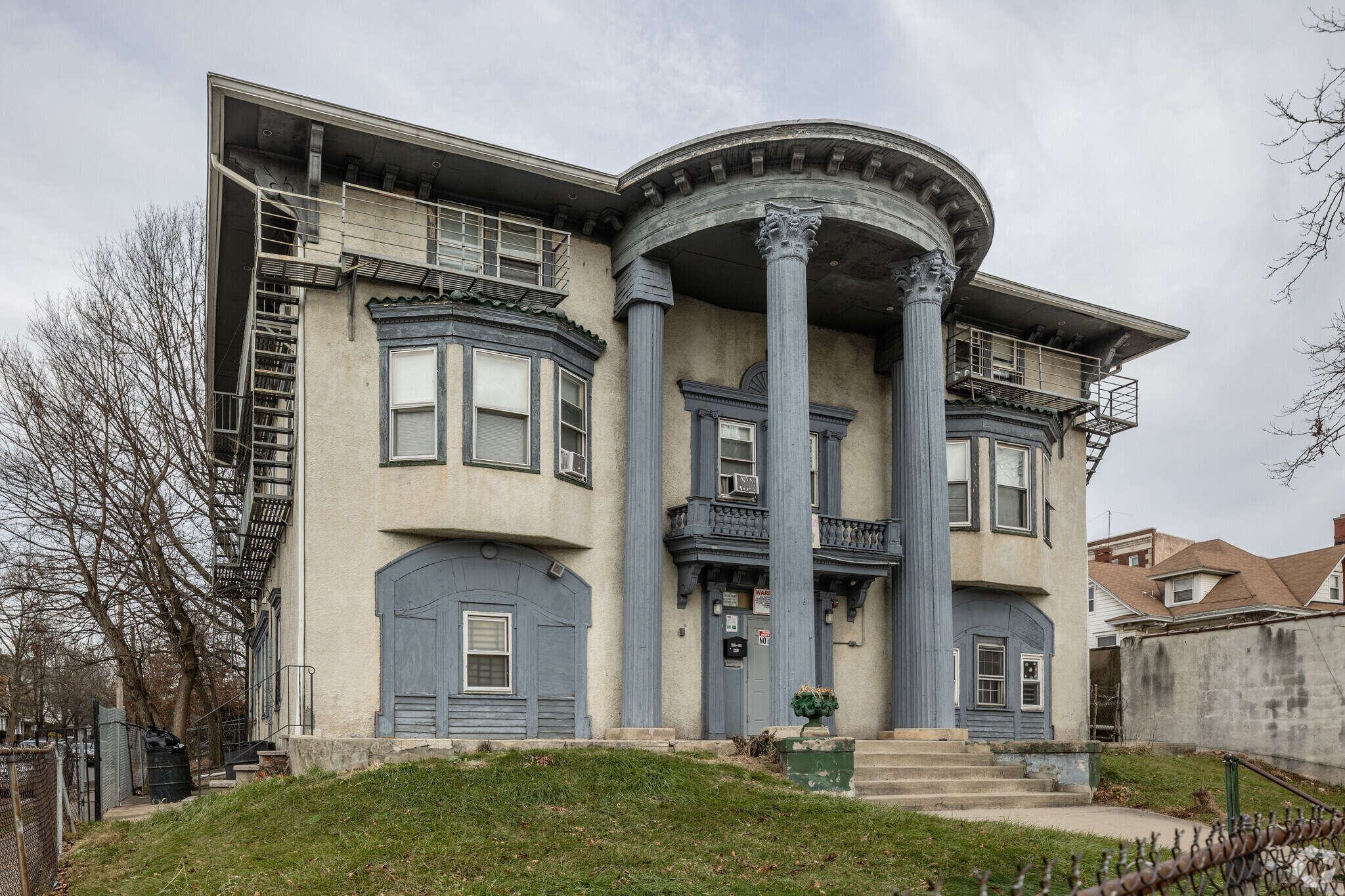 677 Clinton Ave, Newark, NJ for sale Primary Photo- Image 1 of 6