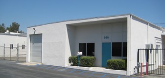 966 W Foothill Blvd, Azusa CA - Warehouse