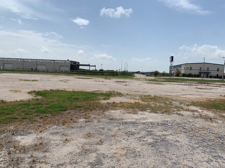 901 Fesco Dr, Alice, TX 78332 Warehouse with Canopy