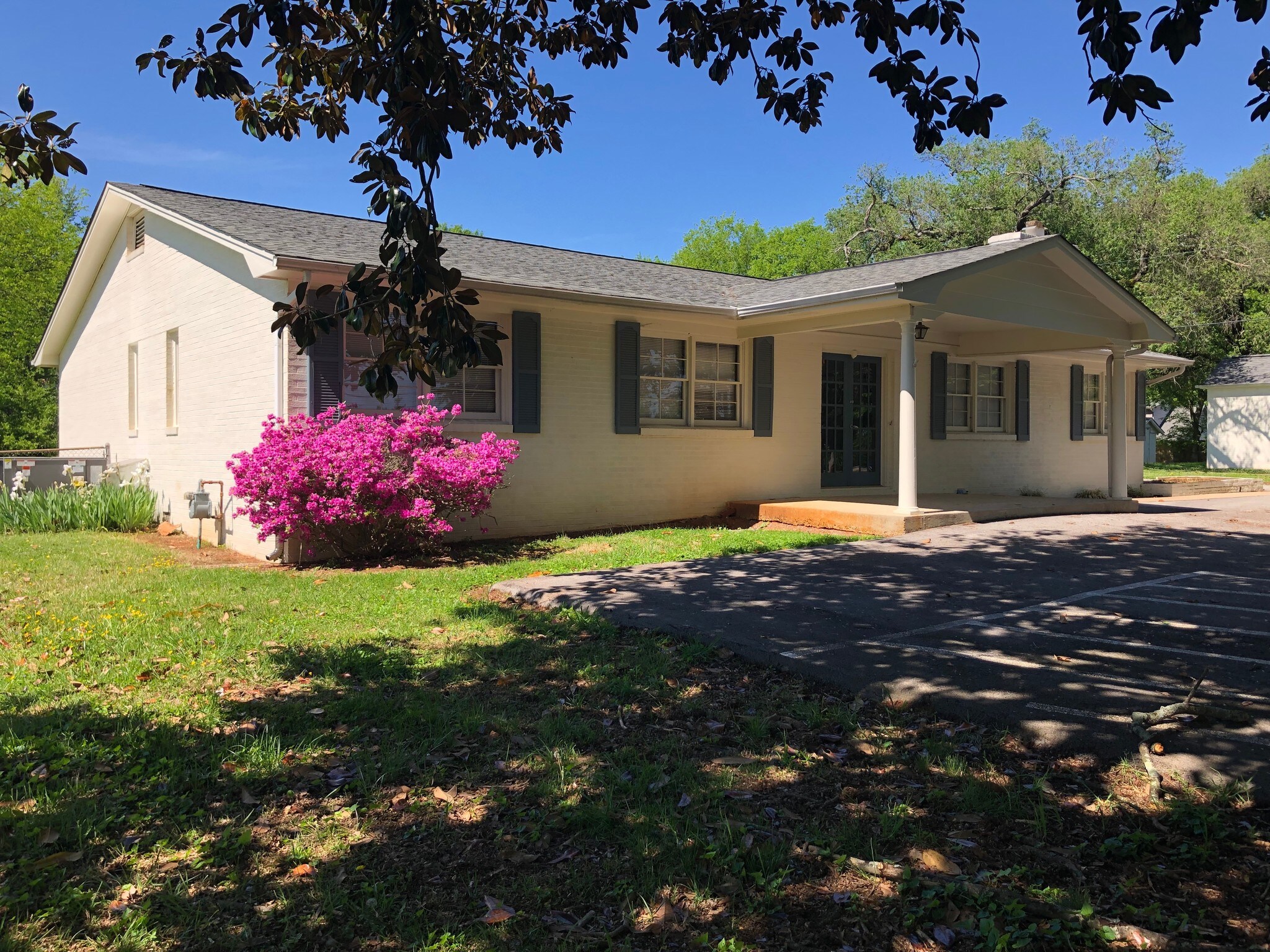 11553 Kingston Pike, Knoxville, TN 37934